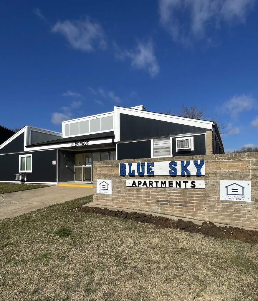 Blue Sky Apartments in Ardmore, OK