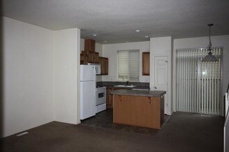 13102 NE 26th St in Vancouver, WA - Building Photo - Building Photo