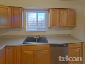 2226 Wold Ave in Colorado Springs, CO - Foto de edificio - Building Photo