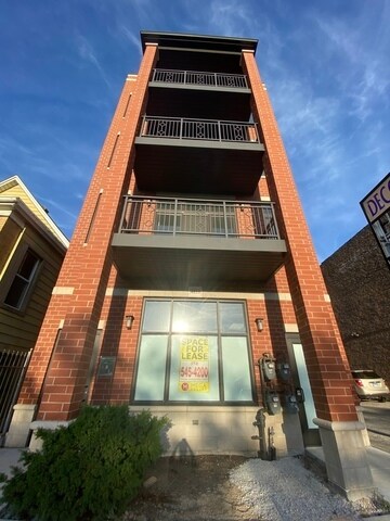 4853 N Western Ave in Chicago, IL - Building Photo