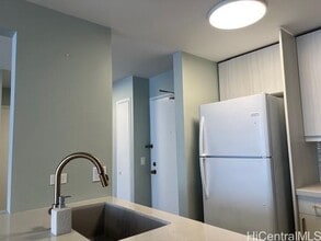 2752 Ka?aha St in Honolulu, HI - Building Photo - Building Photo