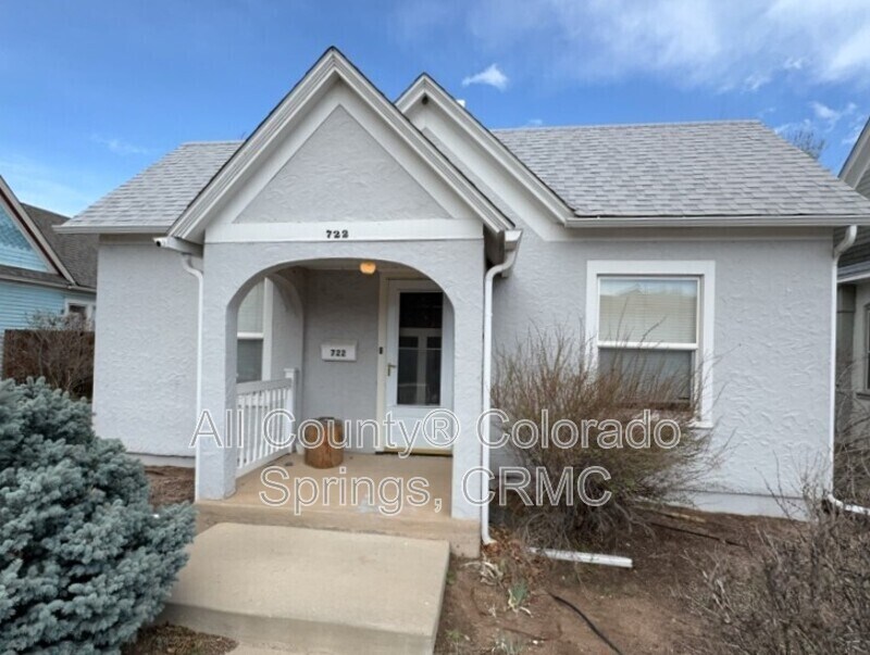 722 W Cucharras St in Colorado Springs, CO - Building Photo