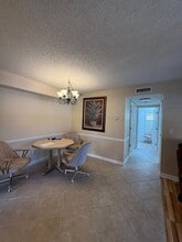 6120 Whiskey Creek Dr in Ft. Myers, FL - Building Photo - Building Photo
