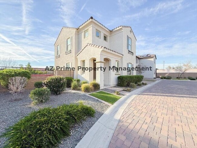 property at 920 E Anderson Ave