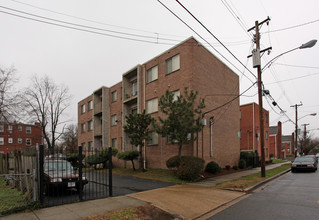 Wilson Apartments in Washington, DC - Building Photo - Building Photo