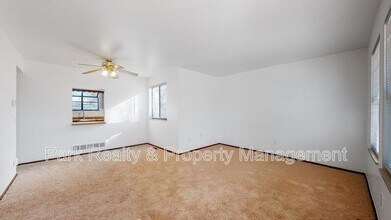 5735 W 2nd Ave in Lakewood, CO - Building Photo - Building Photo