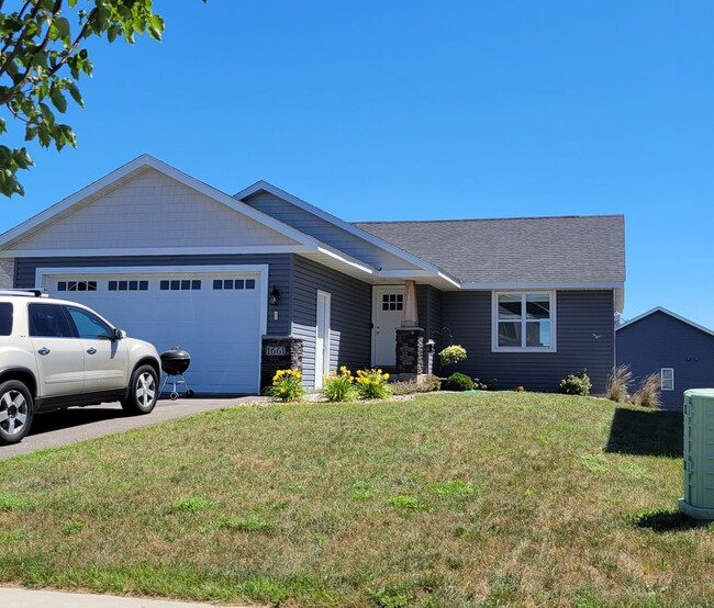 property at 1661 Morning Glory Dr