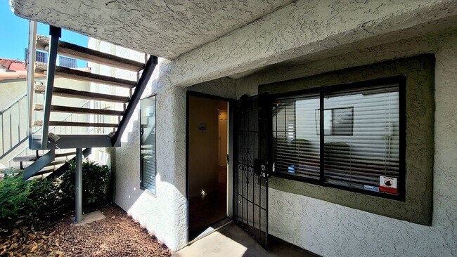 6729 W Charleston Blvd-Unit -#2 - File 1098 in Las Vegas, NV - Building Photo - Building Photo