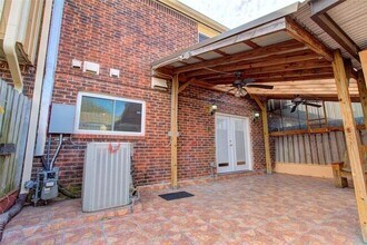 10432 Hammerly Blvd in Houston, TX - Building Photo - Building Photo