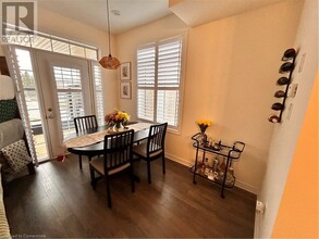 305 Garner Rd W in Ancaster, ON - Building Photo - Building Photo