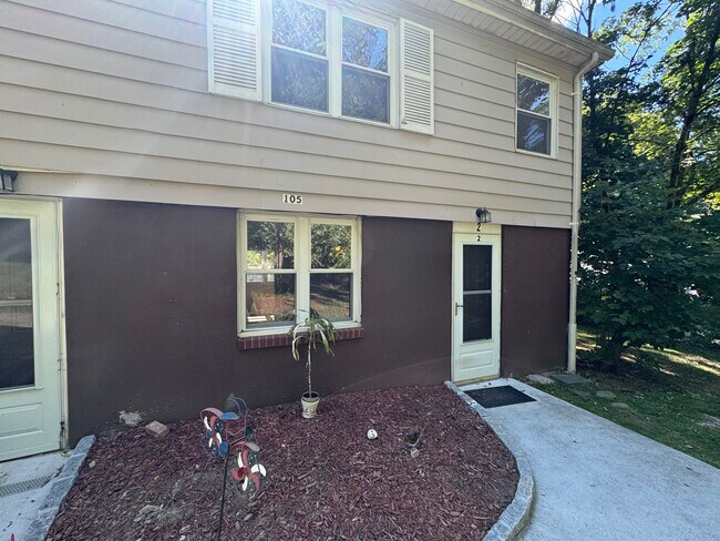 105 Red Mill Rd, Unit #2 in Cortlandt Manor, NY - Building Photo - Building Photo