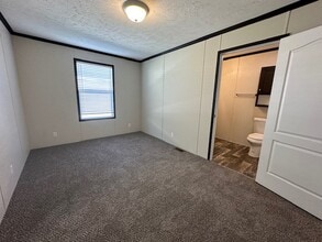 163 Birch Ct in Belleville, MI - Building Photo - Building Photo