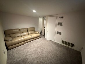 617 S 7th St in Philadelphia, PA - Building Photo - Building Photo