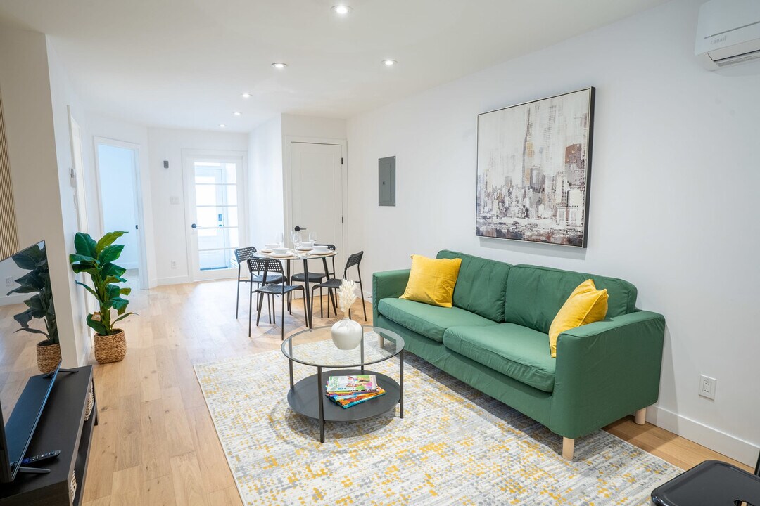 2440 Rue de Rouen in Montréal, QC - Building Photo
