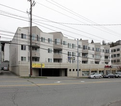 1800 Eastlake Apts (Scenic) in Seattle, WA - Building Photo - Building Photo
