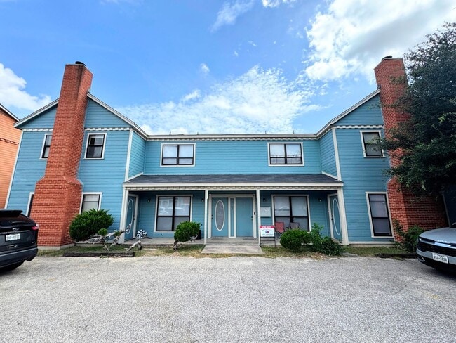 3407 Victoria Cir