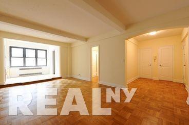 141 E 56th St in New York, NY - Building Photo - Building Photo