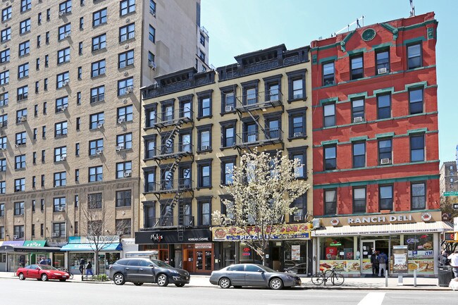 852 Amsterdam Ave