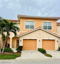 10300 Via Colomba Circle in Ft. Myers, FL - Building Photo