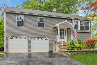 4 Yorkshire Dr in Jackson Township, NJ - Building Photo - Building Photo