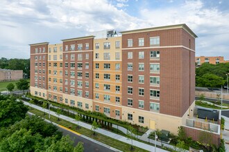 Montclare Senior Residences of Englewood in Chicago, IL - Building Photo - Building Photo