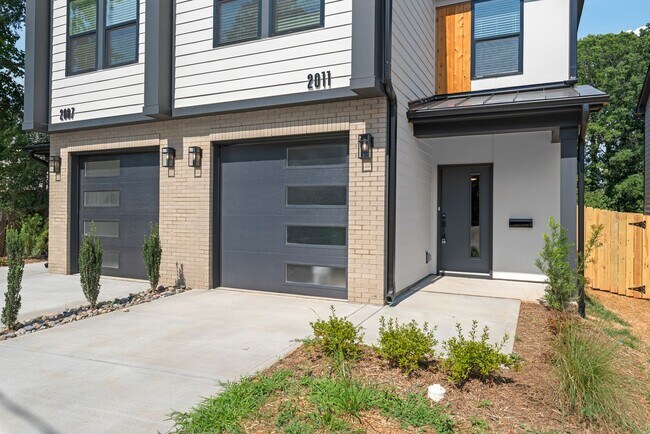 2011 Wilson Ave in Charlotte, NC - Building Photo - Building Photo