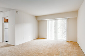 Providence Hall Apartments in Fairfax, VA - Building Photo - Interior Photo