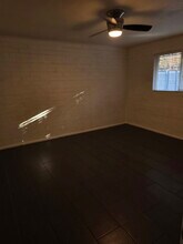 1320 W Sahuaro Dr, Unit 3 in Phoenix, AZ - Foto de edificio - Building Photo