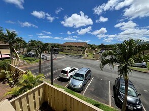 94-1045-1045 Kaukahi Pl in Waipahu, HI - Building Photo - Building Photo