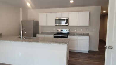 1902 Prosperity Dr in Newton, NC - Building Photo - Building Photo