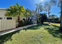 1948 Discovery Cir E in Deerfield Beach, FL - Building Photo - Building Photo