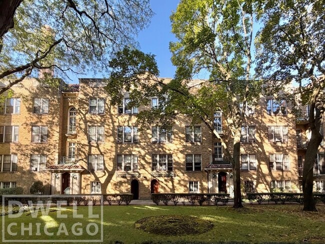 1601 W Thome Ave, Unit 2A in Chicago, IL - Building Photo - Building Photo