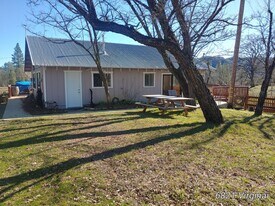 12955 Bottle Rock Rd in Kelseyville, CA - Building Photo