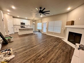 2735 S Olive Ct in Siloam Springs, AR - Foto de edificio - Building Photo