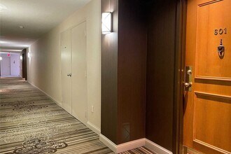 135 George St S in Toronto, ON - Building Photo - Building Photo