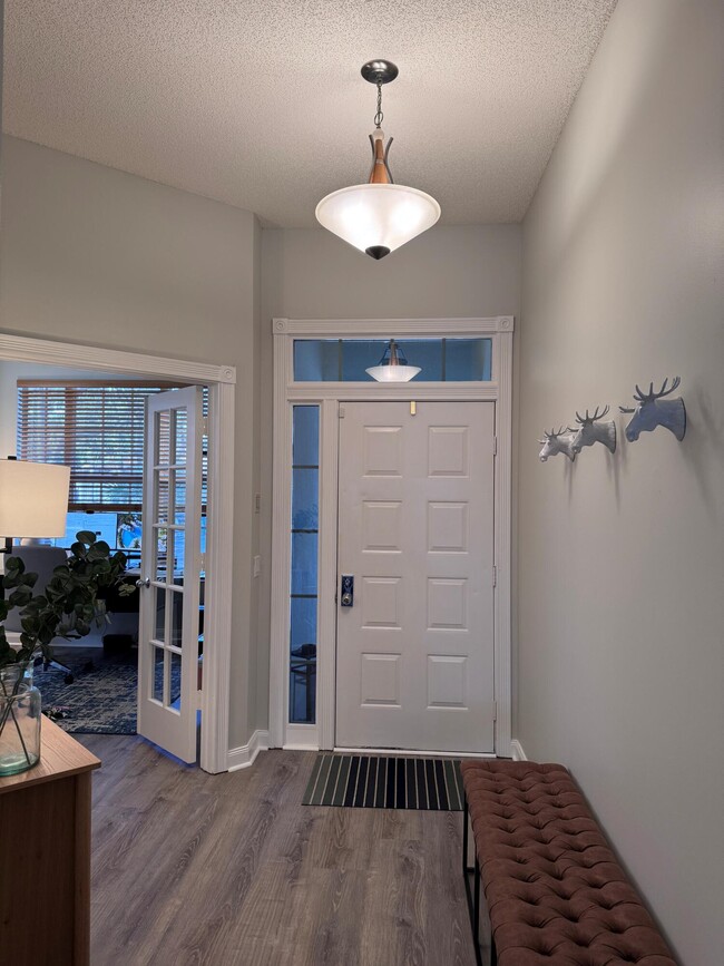 393 Kelsey Park Dr in Palm Beach Gardens, FL - Building Photo - Building Photo