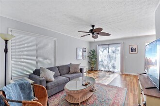 807 Mallery St in St. Simons Island, GA - Building Photo - Building Photo