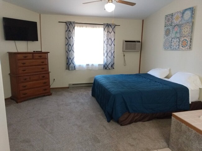 874 Xanadu Rd, Unit Forest 10 in Wisconsin Dells, WI - Foto de edificio - Building Photo