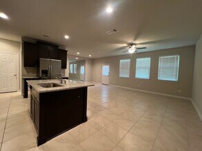 217 Braeden Brooke Dr in San Marcos, TX - Building Photo - Building Photo