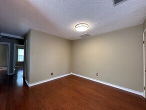 3990 Roebling Ln in Virginia Beach, VA - Building Photo - Building Photo