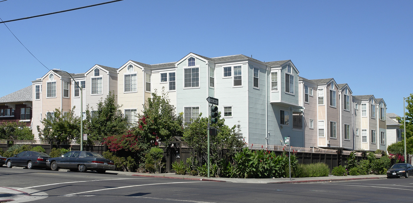 1445 5th Ave in Oakland, CA - Foto de edificio