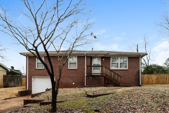 property at 3206 Bayless Dr SW