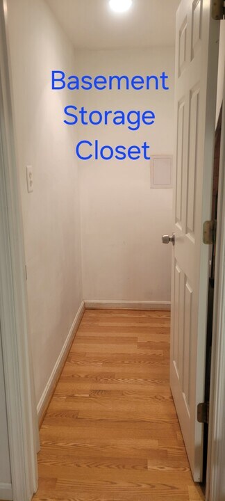 2133 Hallmark Dr in Gambrills, MD - Building Photo