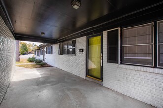 106 Fidelity St in Carrboro, NC - Building Photo - Building Photo