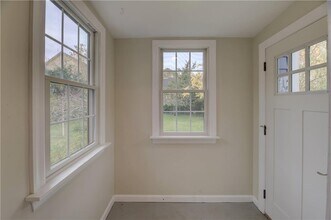 92 Franklin St in Bristol, RI - Building Photo - Building Photo