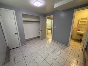 2106-2108 Blueberry St in Fairbanks, AK - Foto de edificio - Building Photo