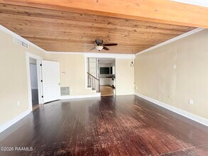 1110 W Congress St in Lafayette, LA - Building Photo - Building Photo