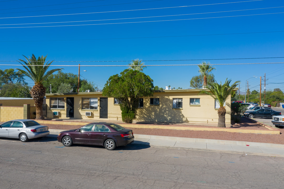 Polancos in Tucson, AZ - Foto de edificio