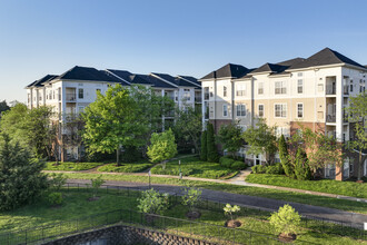 Chantilly Park Condos in Chantilly, VA - Building Photo - Building Photo