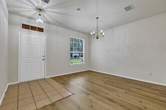 2409 Spruce Ct in Little Elm, TX - Foto de edificio - Building Photo